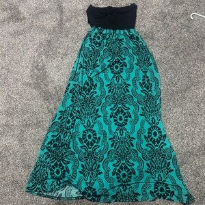 Fun and comfy Black and Teal Maxi Dress